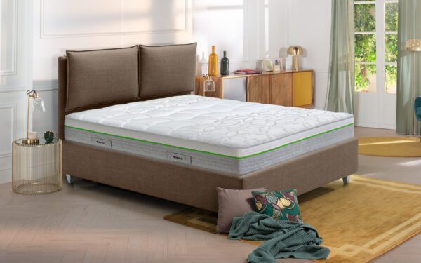Eminflex Materassi Green matrimoniale con letto ambientato